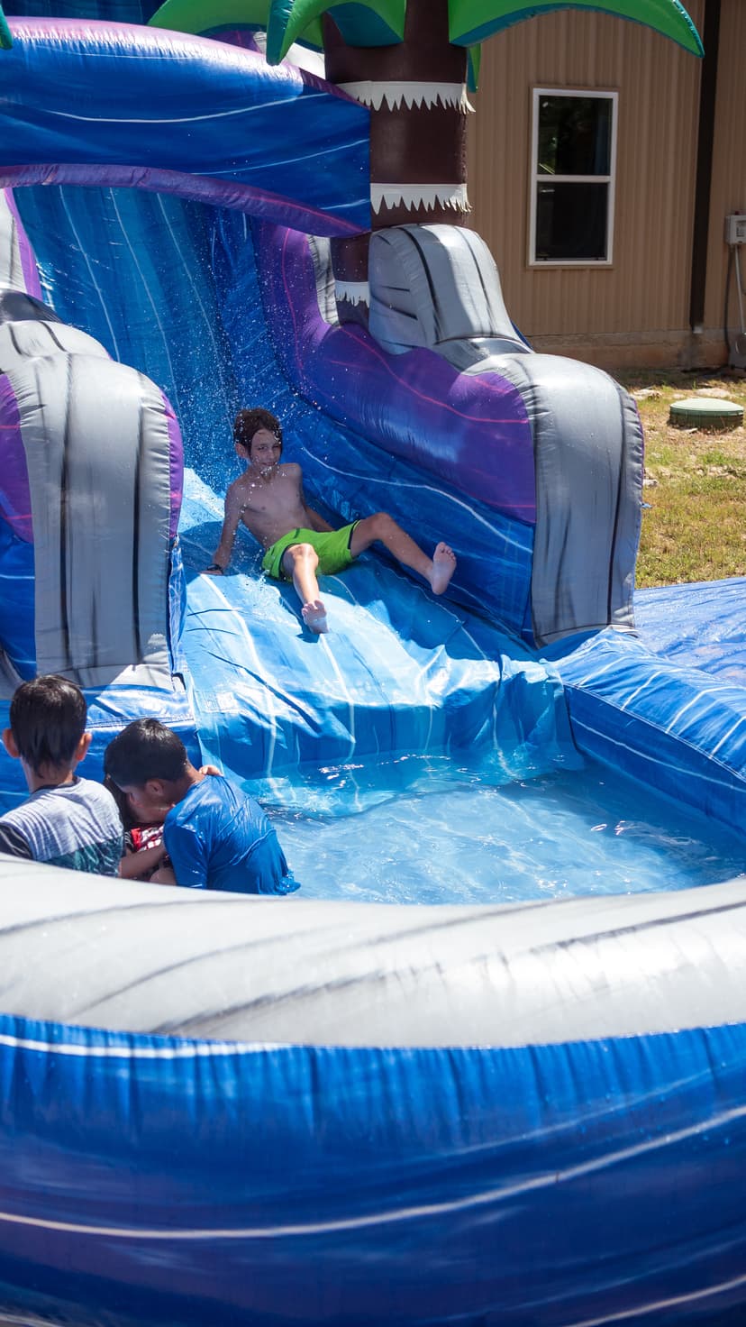 Community celebrations and events at La Reunión